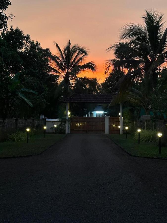 Babira Brookside Heritage Resort 库玛拉孔 外观 照片