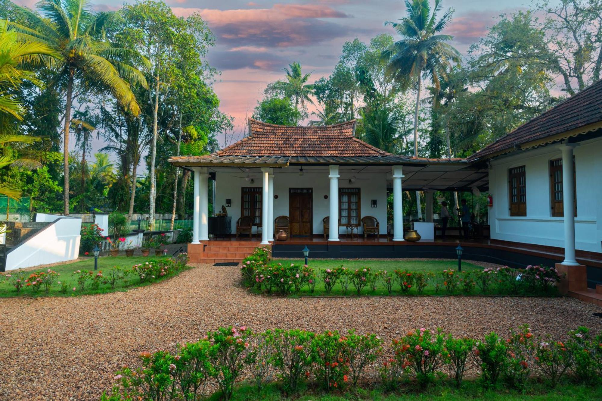 Babira Brookside Heritage Resort 库玛拉孔 外观 照片