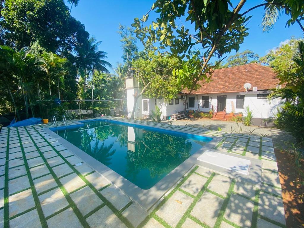 Babira Brookside Heritage Resort 库玛拉孔 外观 照片