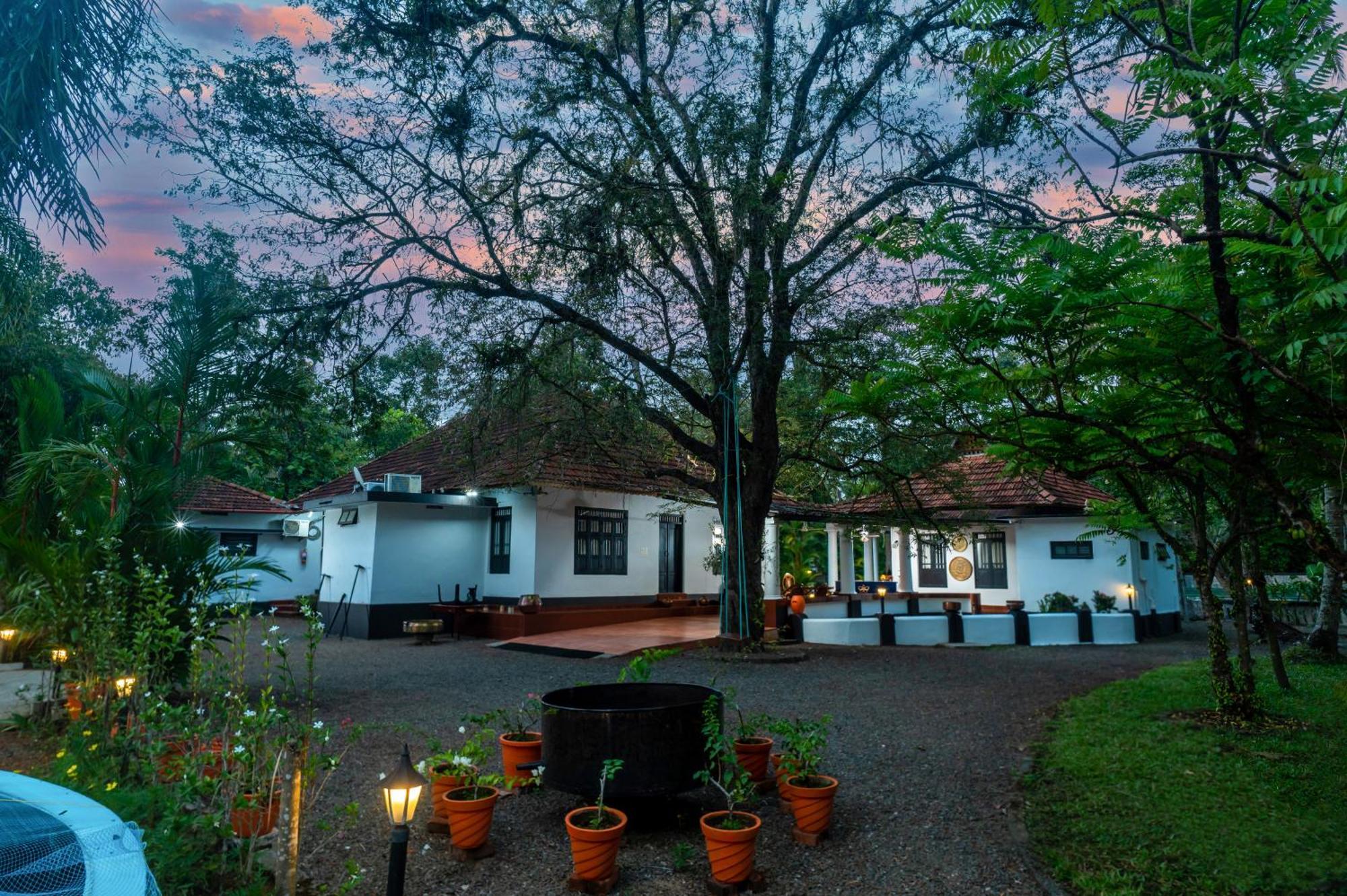 Babira Brookside Heritage Resort 库玛拉孔 外观 照片