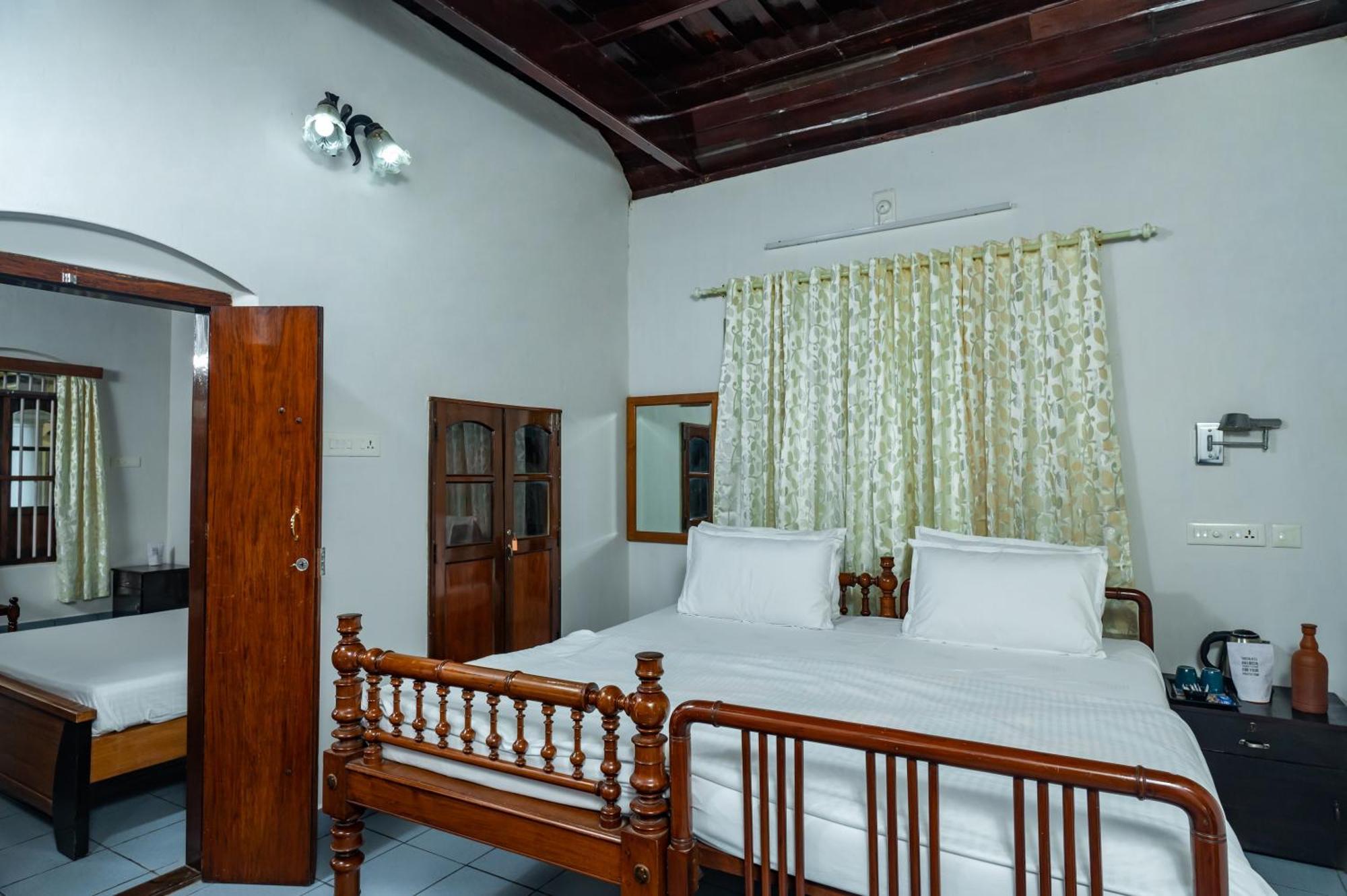 Babira Brookside Heritage Resort 库玛拉孔 外观 照片