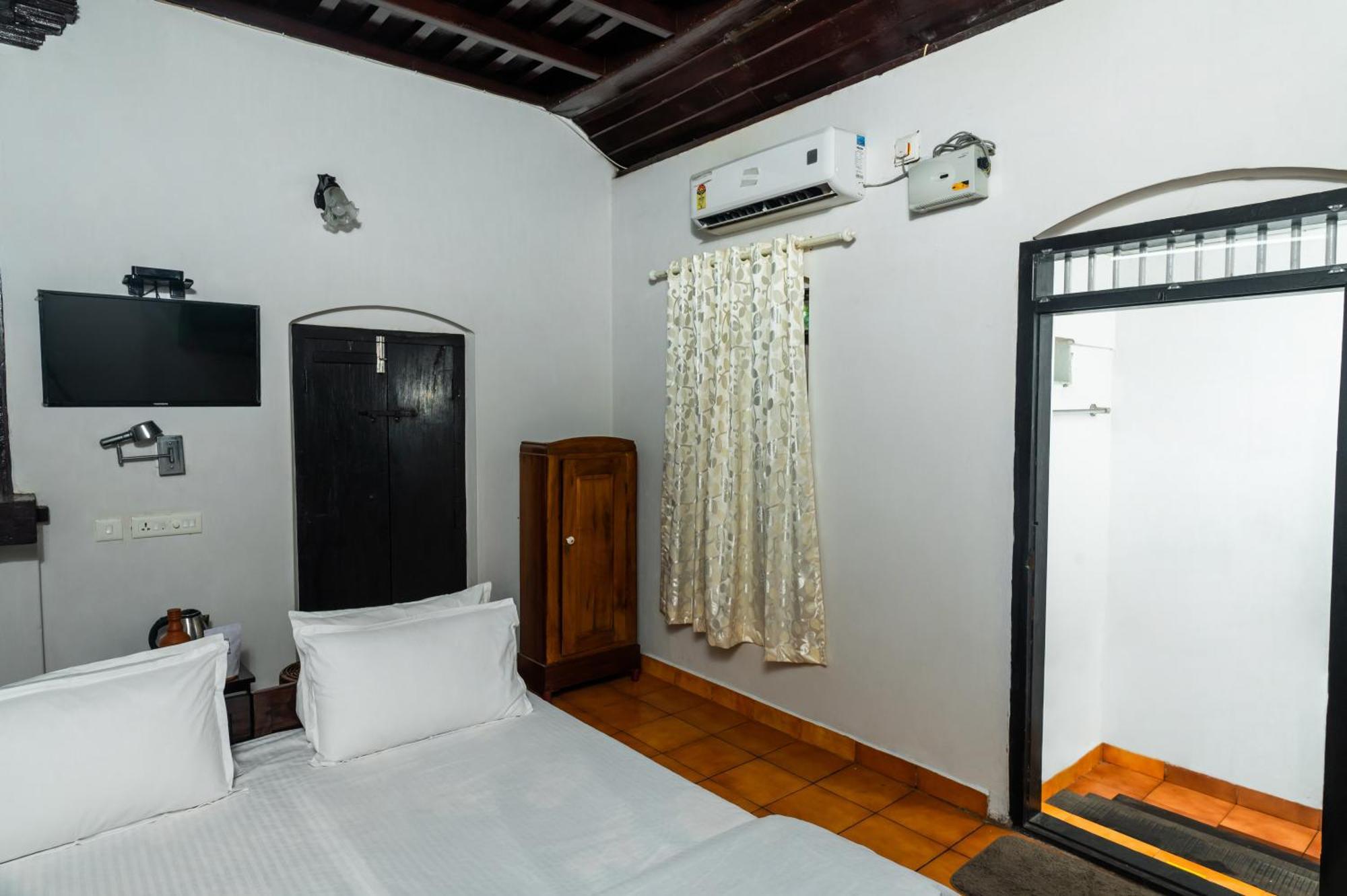 Babira Brookside Heritage Resort 库玛拉孔 外观 照片