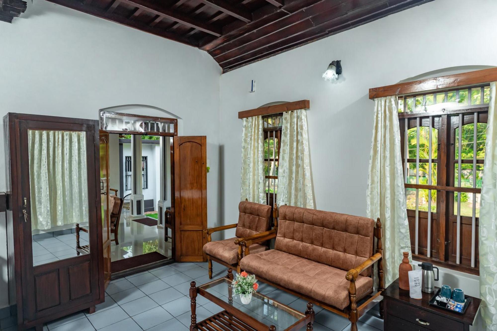 Babira Brookside Heritage Resort 库玛拉孔 外观 照片