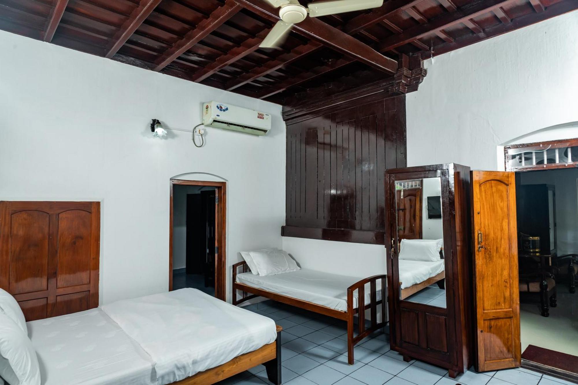 Babira Brookside Heritage Resort 库玛拉孔 外观 照片