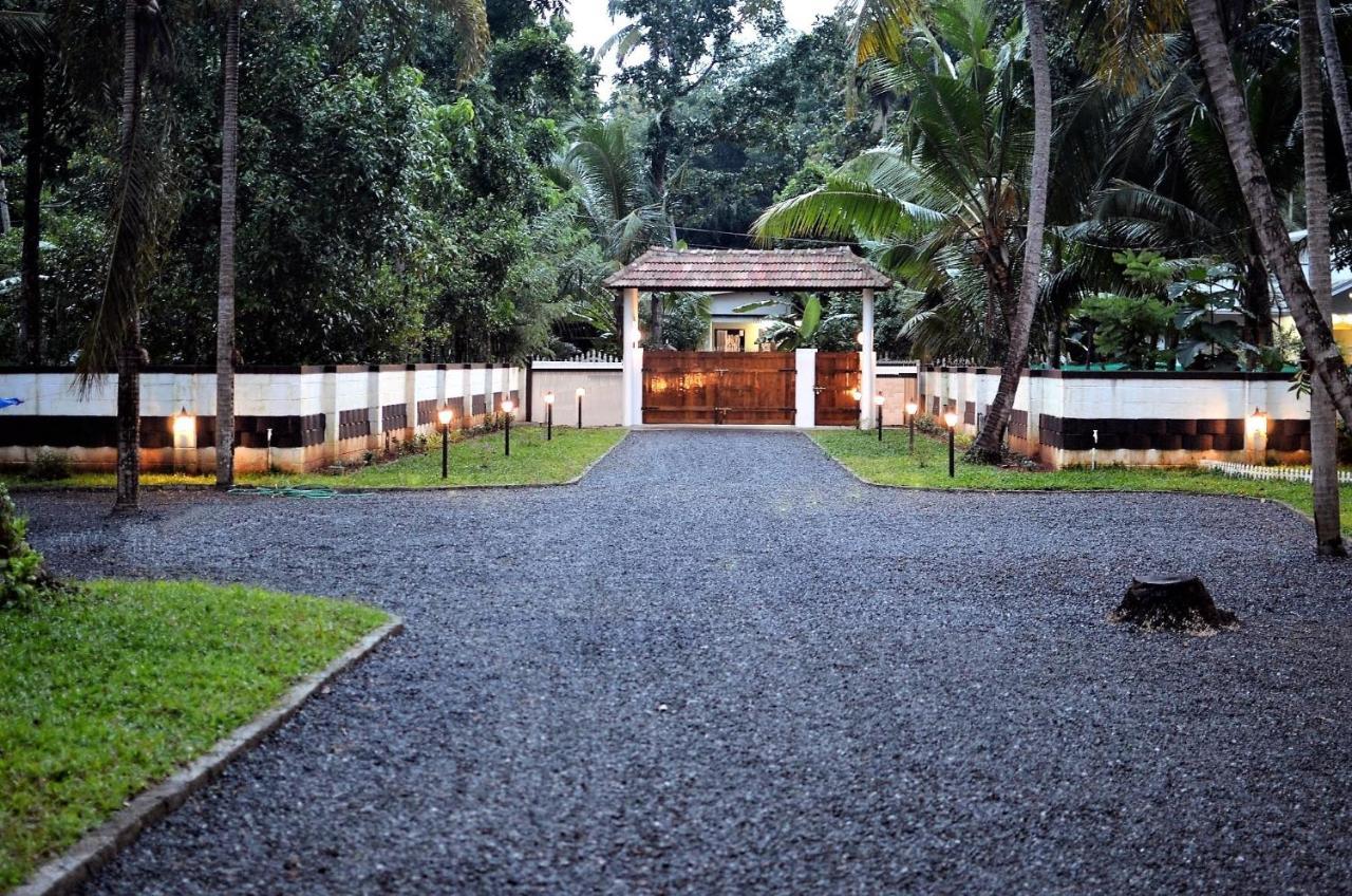 Babira Brookside Heritage Resort 库玛拉孔 外观 照片