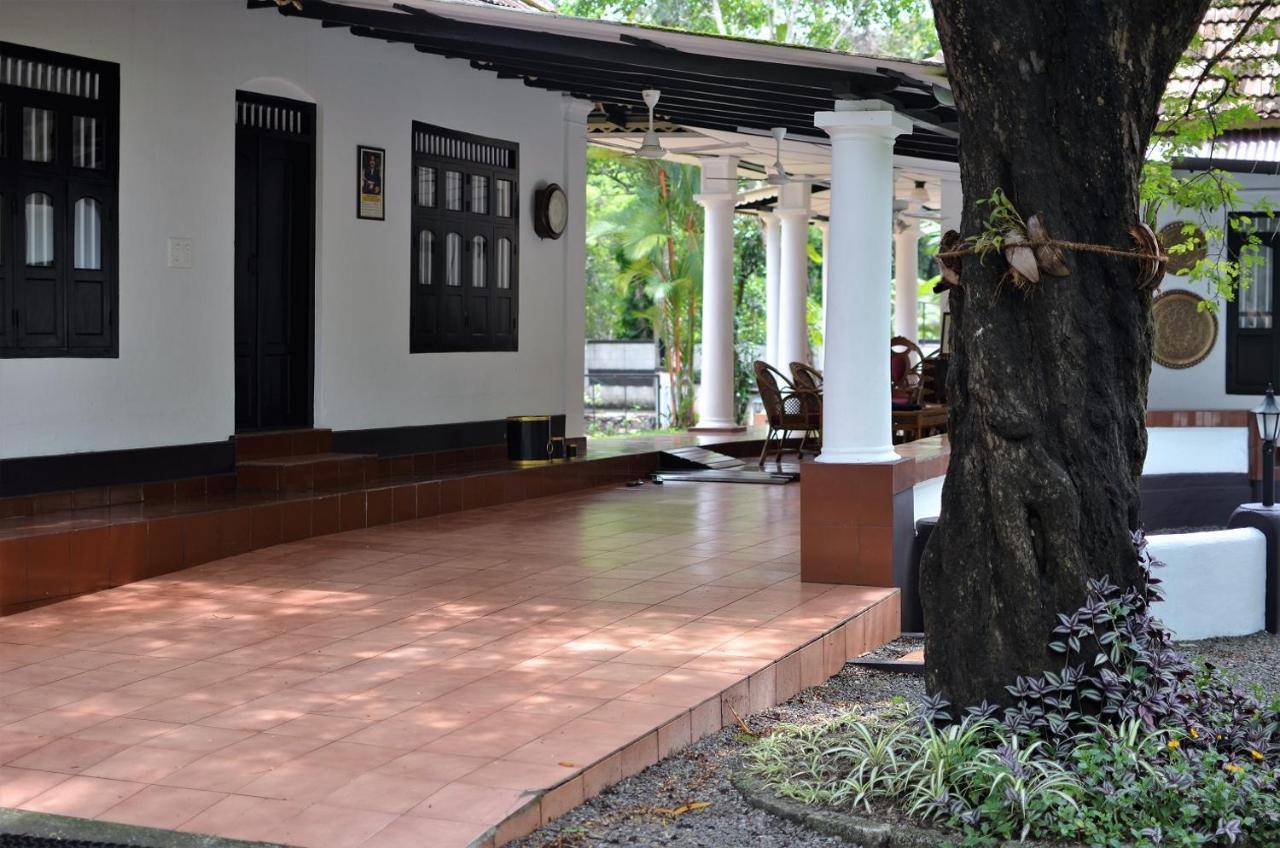 Babira Brookside Heritage Resort 库玛拉孔 外观 照片